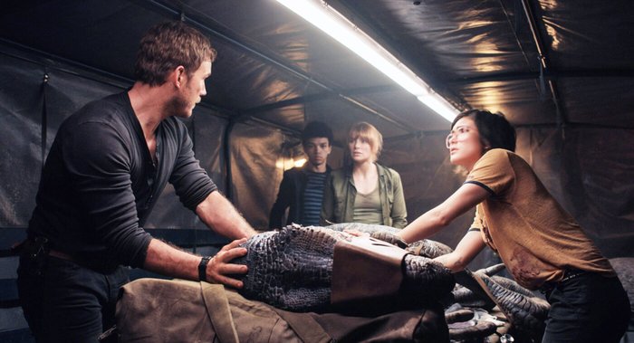 Chris Pratt, Justice Smith, Bryce Dallas Howard, and Daniella Pineda save Blue the raptor in Jurassic World: Fallen Kingdom