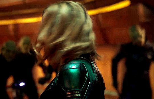 Vers (Brie Larson) has a dramatic pre-fight hair flip in Captain Marvel