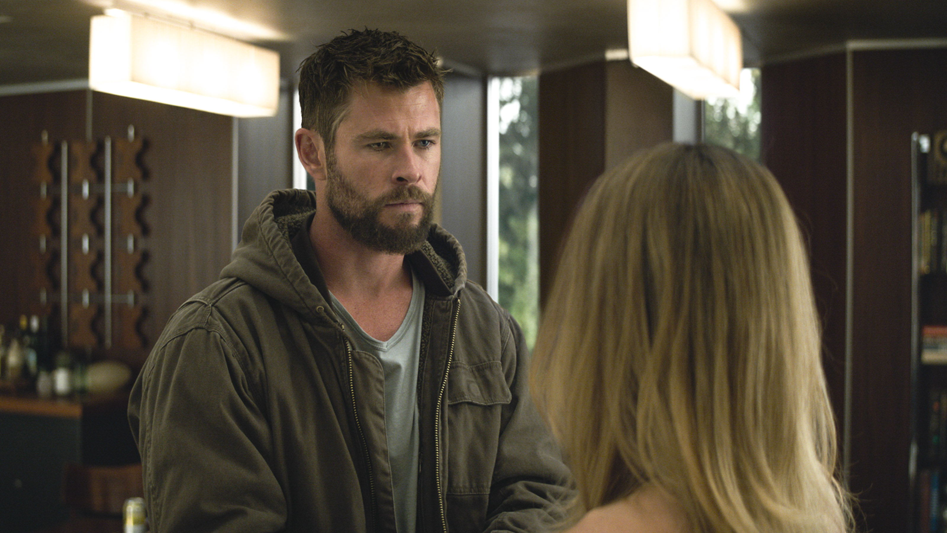 Thor (Chris Hemsworth) and Captain Marvel / Carol Danvers (Brie Larson) in Marvel's Avengers: Endgame