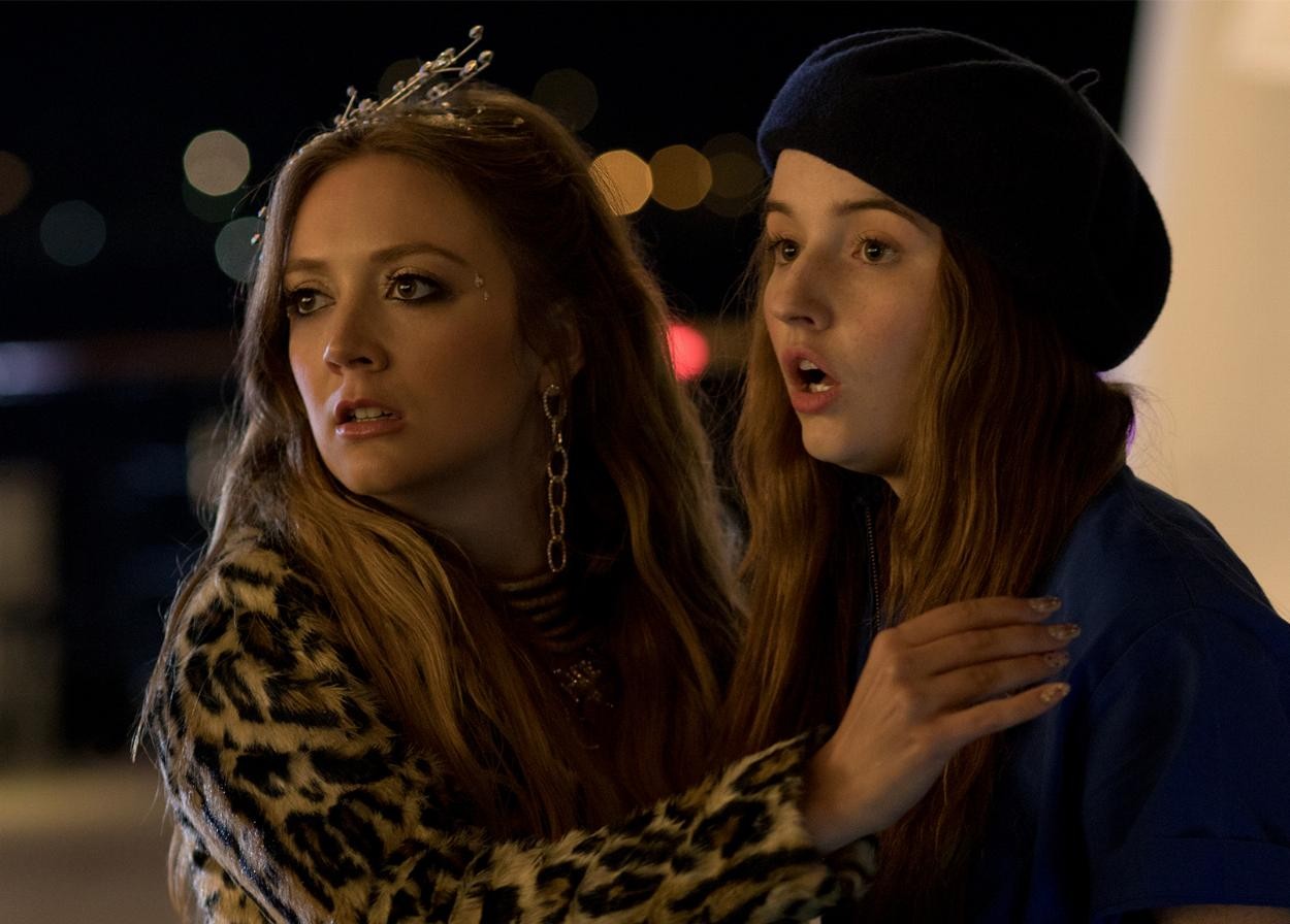 Gigi (Billie Lourd) and Amy (Kaitlyn Dever) party in Booksmart